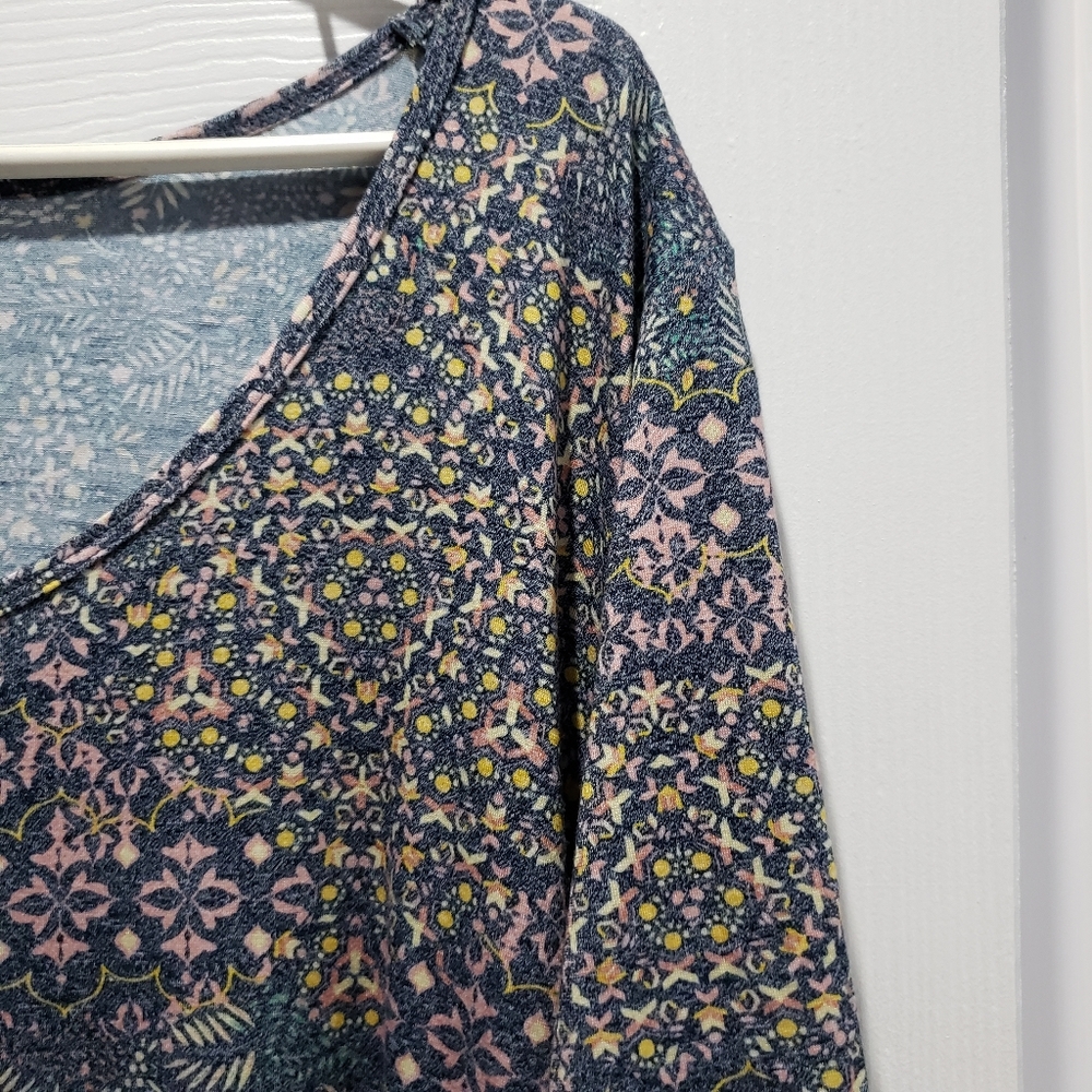 Lularoe Perfect T
